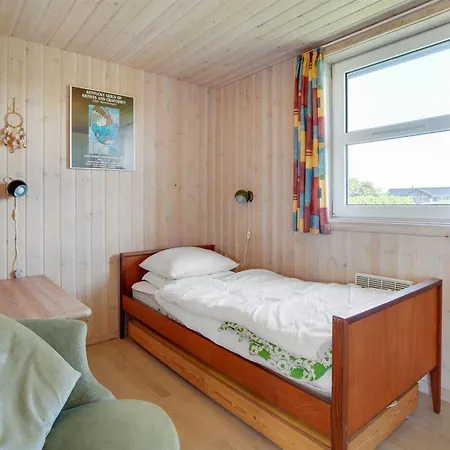 Karlsson - 500m From The Sea By Interhome