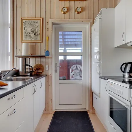 Karlsson - 500m From The Sea By Interhome Løkken